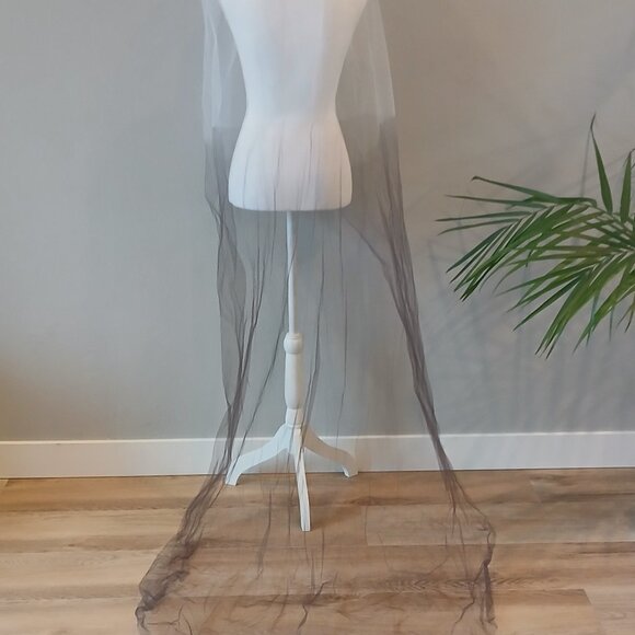 New Black ombre wedding veil - Picture 2 of 2
